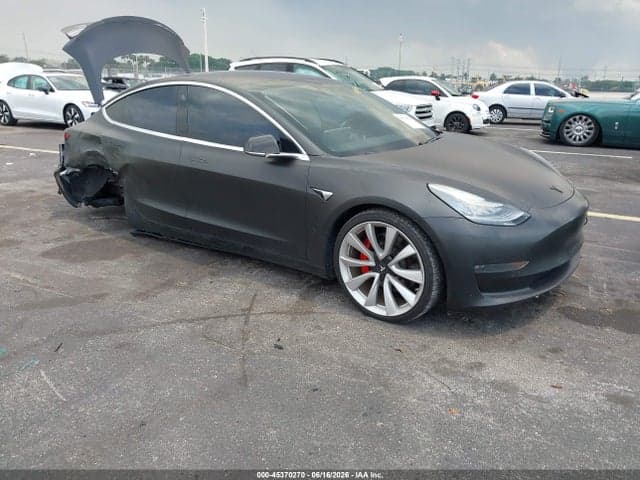2018 TESLA MODEL 3 LONG RANGE/PERFORMANCE 1