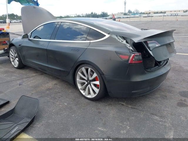 2018 TESLA MODEL 3 LONG RANGE/PERFORMANCE 3