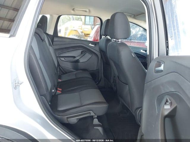 2017 FORD ESCAPE SE 8