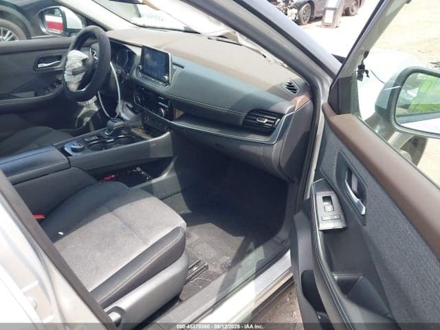 2022 NISSAN ROGUE SV INTELLIGENT AWD 5