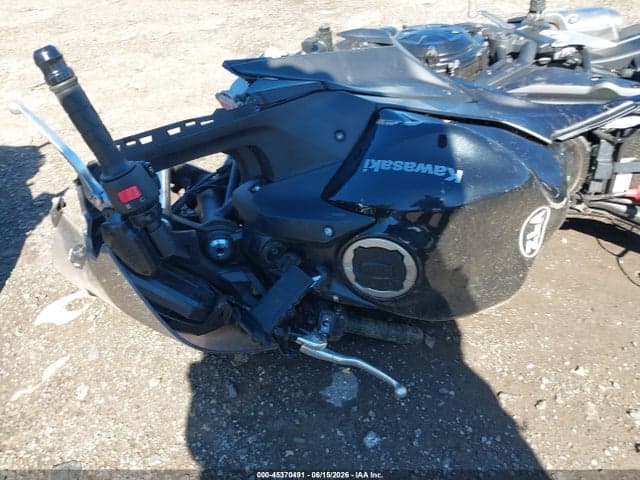 2025 KAWASAKI EX650 R 2