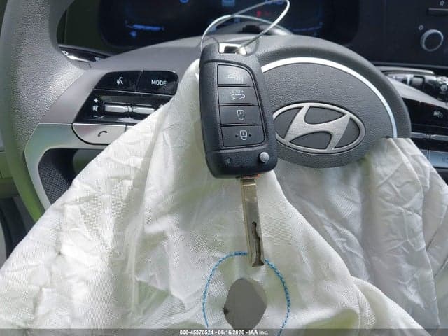 2025 HYUNDAI ELANTRA SE 11