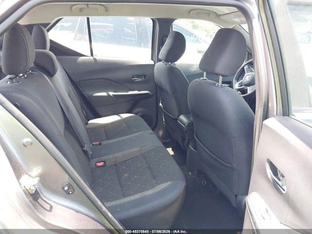 2019 NISSAN KICKS SV 8
