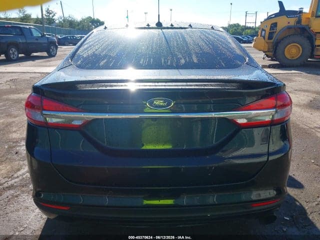 2018 FORD FUSION SE 16