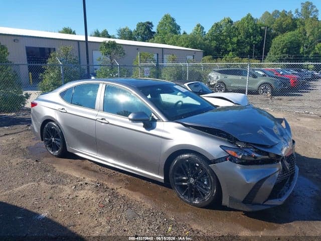 2025 TOYOTA CAMRY SE - 1