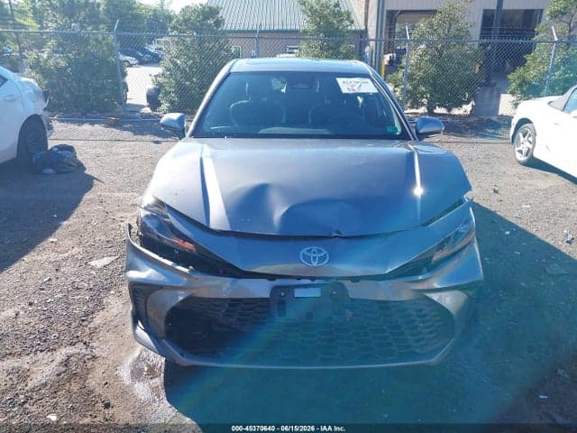 2025 TOYOTA CAMRY SE 6