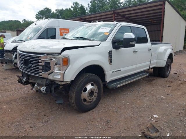 2022 FORD F-350 LARIAT 2