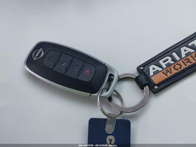 2023 NISSAN KICKS SR XTRONIC CVT 11