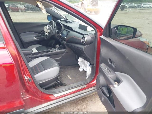 2023 NISSAN KICKS SR XTRONIC CVT 5