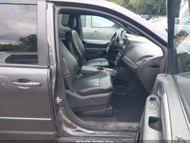 2017 DODGE GRAND CARAVAN GT 5