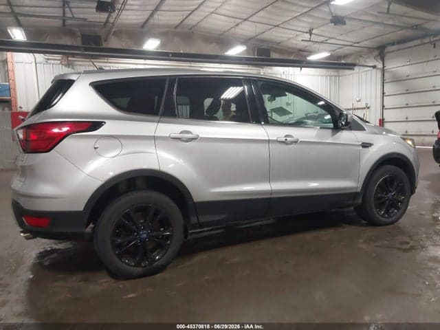 2019 FORD ESCAPE SE 13