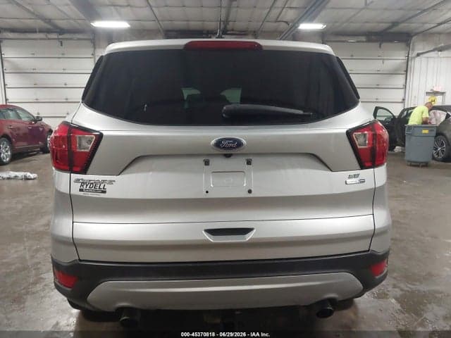 2019 FORD ESCAPE SE 16