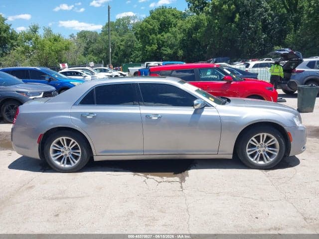 2017 CHRYSLER 300C 13