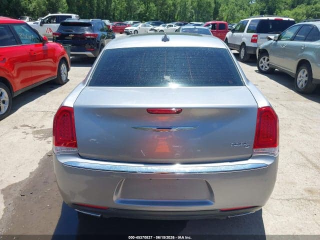2017 CHRYSLER 300C 16