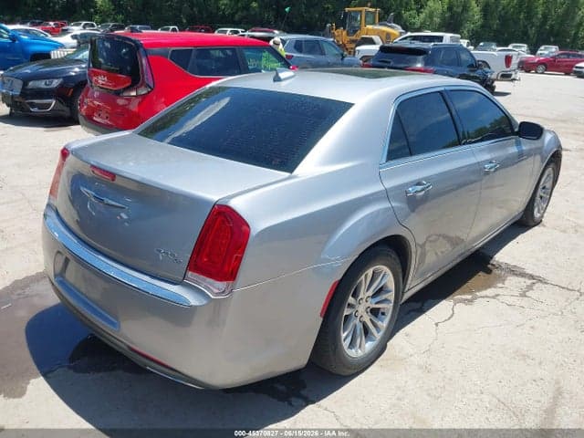 2017 CHRYSLER 300C 4