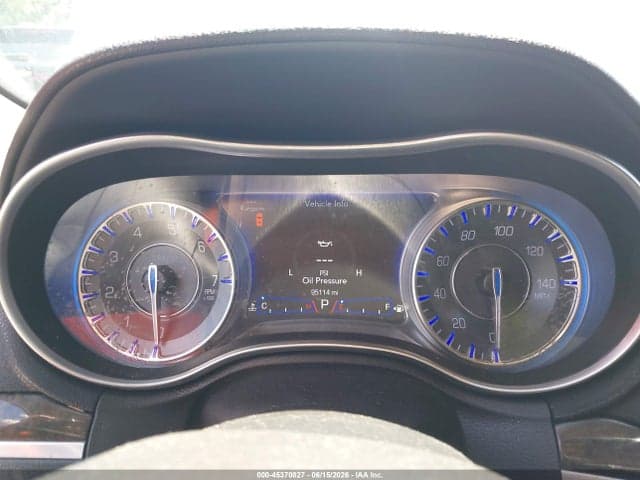 2017 CHRYSLER 300C 7