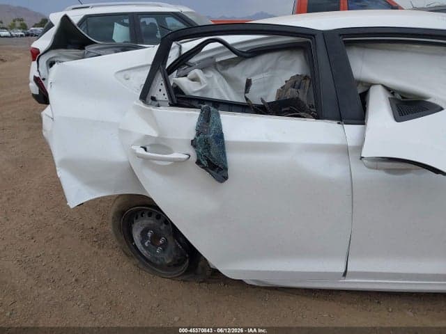 2019 HYUNDAI ACCENT SE 8