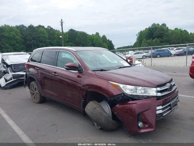 2018 TOYOTA HIGHLANDER XLE