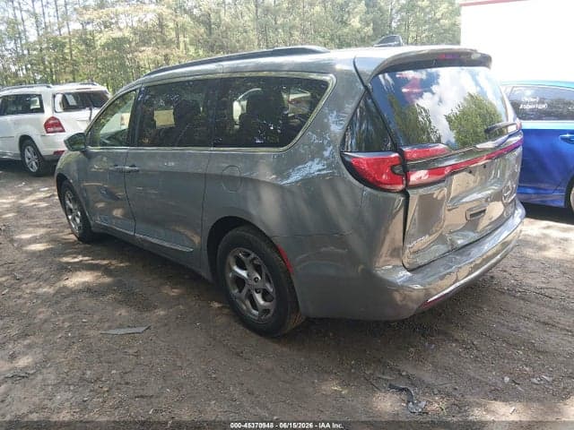 2022 CHRYSLER PACIFICA LIMITED 3