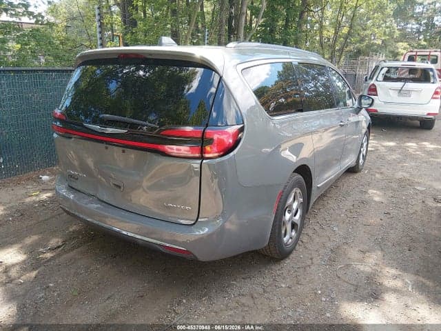 2022 CHRYSLER PACIFICA LIMITED 4