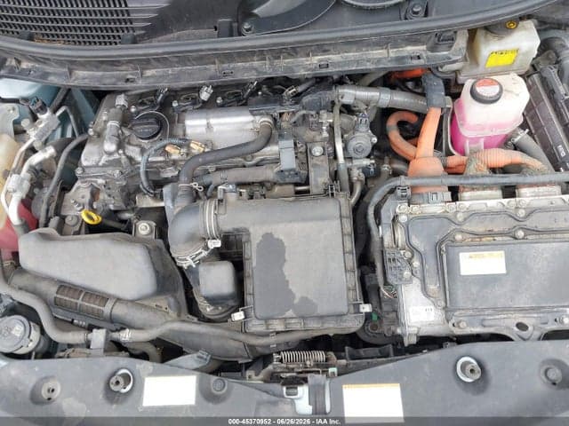 2017 TOYOTA PRIUS V TWO 10
