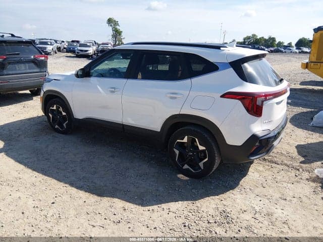 2024 KIA SELTOS EX 3