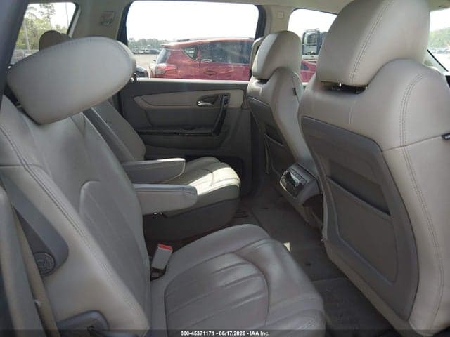 2017 CHEVROLET TRAVERSE PREMIER 8