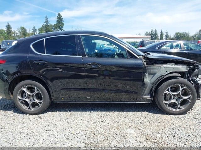 2020 ALFA ROMEO STELVIO TI AWD 14