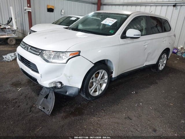 2014 MITSUBISHI OUTLANDER SE 2