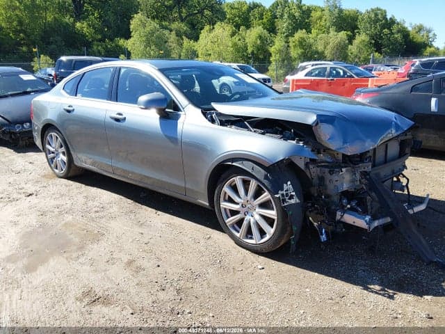 2017 VOLVO S90 T6 1