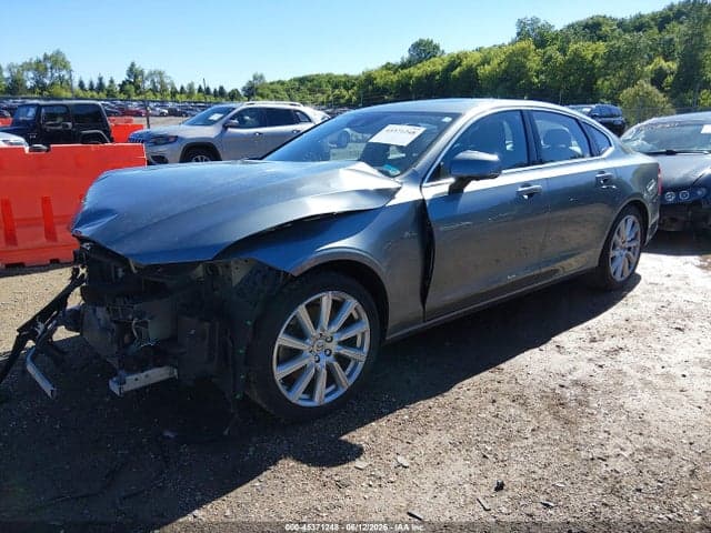 2017 VOLVO S90 T6 2