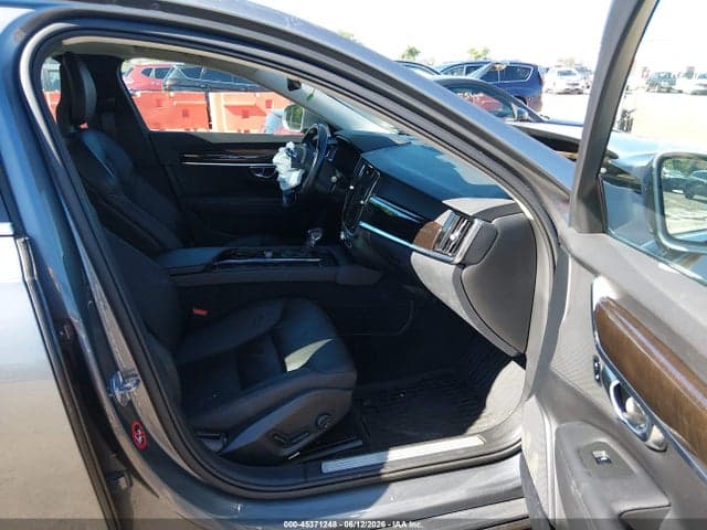 2017 VOLVO S90 T6 5