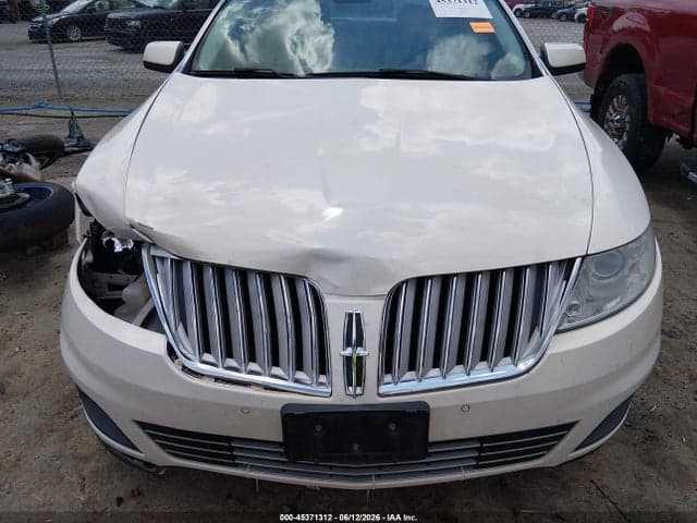 2009 LINCOLN MKS 6