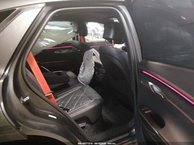 2026 GENESIS GV70 3.5T 8