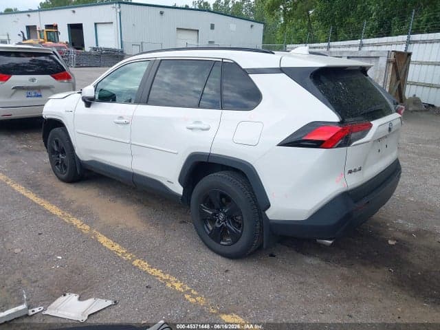 2020 TOYOTA RAV4 HYBRID XLE 3