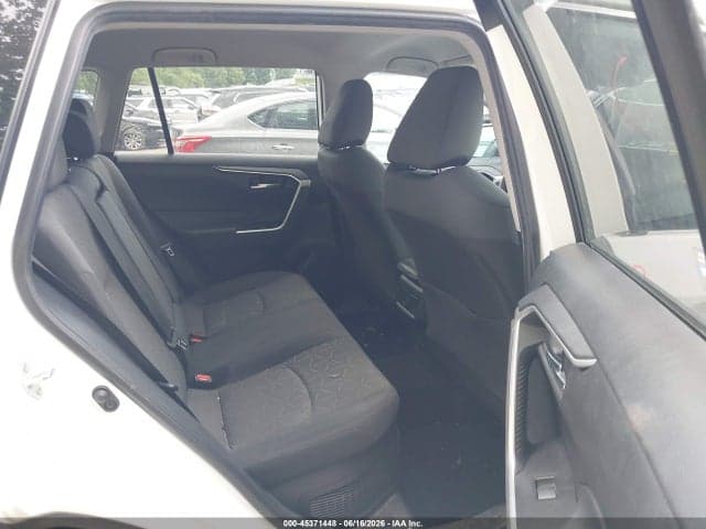 2020 TOYOTA RAV4 HYBRID XLE 8