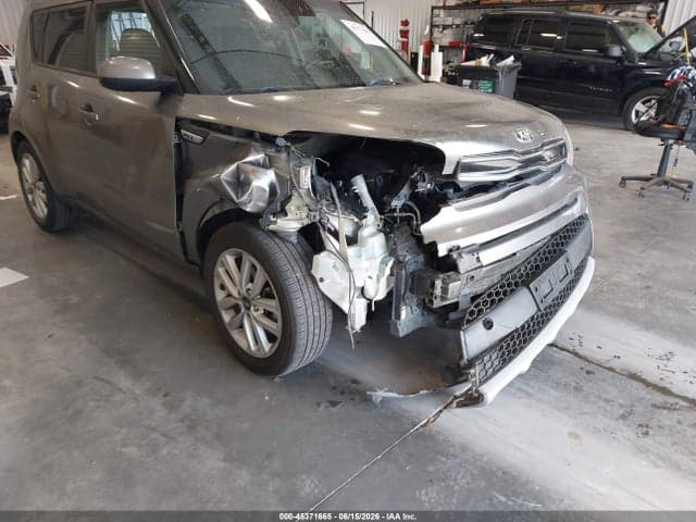 2019 KIA SOUL + 6