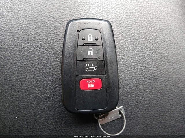 2025 TOYOTA RAV4 HYBRID SE 11