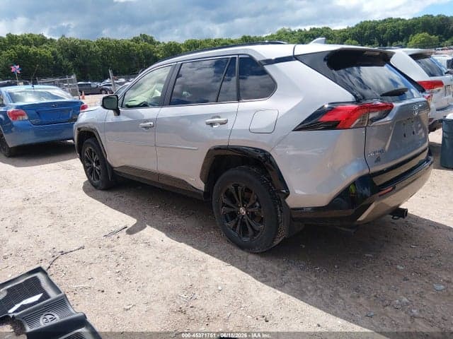2025 TOYOTA RAV4 HYBRID SE 3