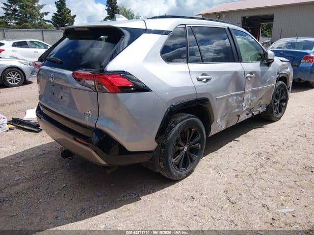 2025 TOYOTA RAV4 HYBRID SE 4