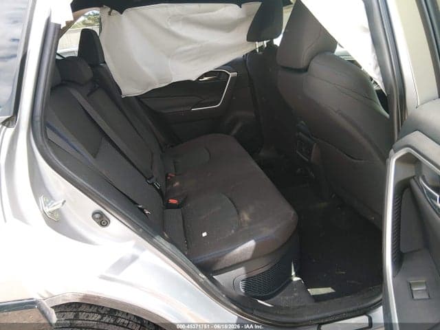 2025 TOYOTA RAV4 HYBRID SE 8