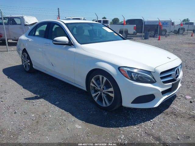 2018 MERCEDES-BENZ C 300 1