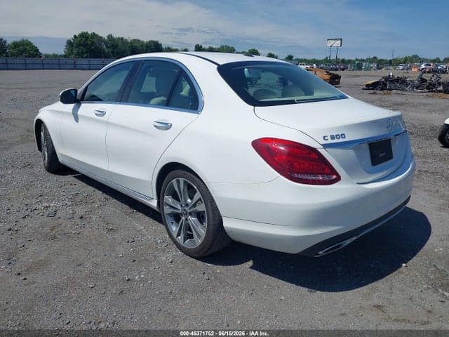 2018 MERCEDES-BENZ C 300 3