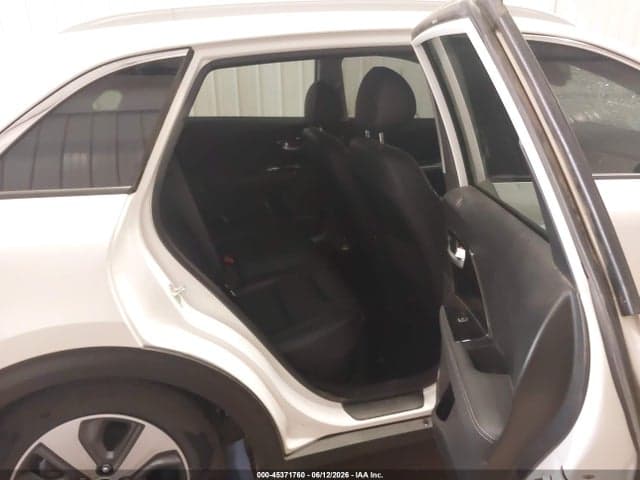 2019 KIA NIRO EX 8