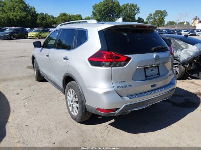 2017 NISSAN ROGUE SV 3