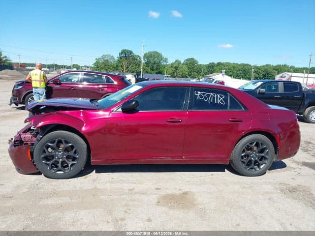2019 CHRYSLER 300 TOURING AWD 14