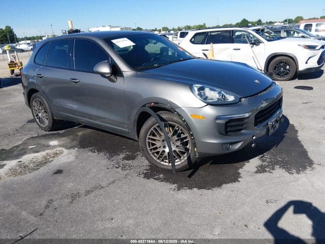 2016 PORSCHE CAYENNE 1
