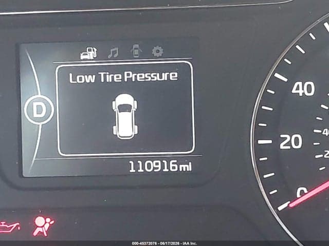 2017 KIA SORENTO 2.4L LX 15