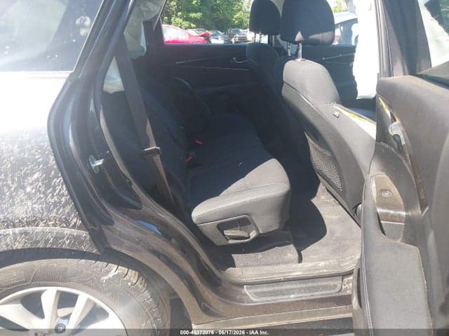 2017 KIA SORENTO 2.4L LX 8