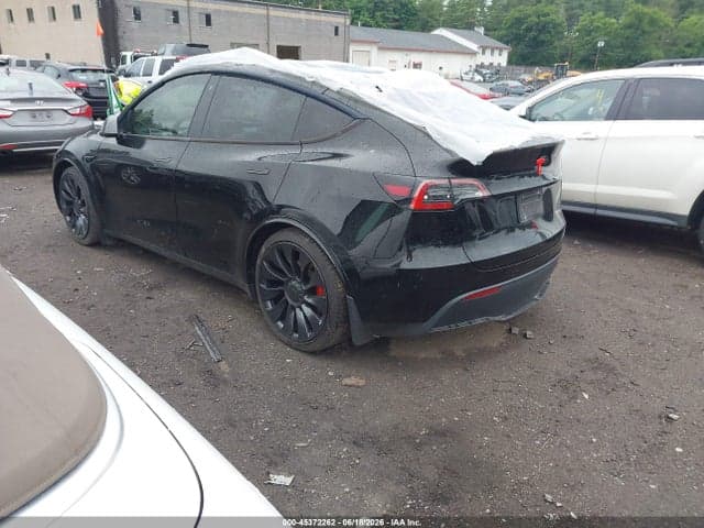 2022 TESLA MODEL Y PERFORMANCE DUAL MOTOR ALL-WHEEL DRIVE 3
